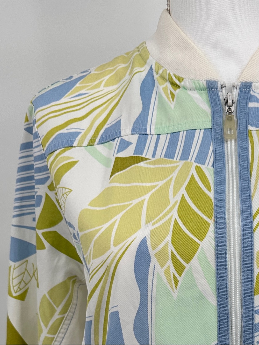 80’s Bomber Style Jacket - Lightweight Tropical Botanic Motif